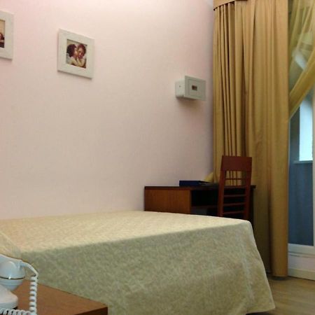 Grand Hotel Regina Salsomaggiore Salsomaggiore Terme Room photo